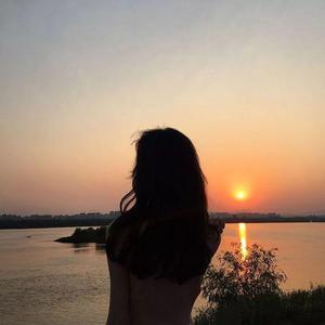 男主持人露臀视频
